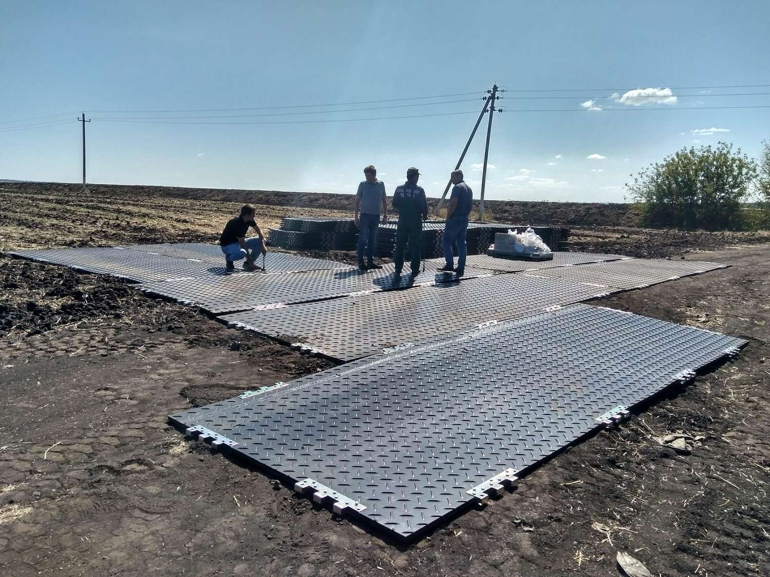 Базовая транспортная панель BX XE03; г/п 120т.; 11,8 м.кв.