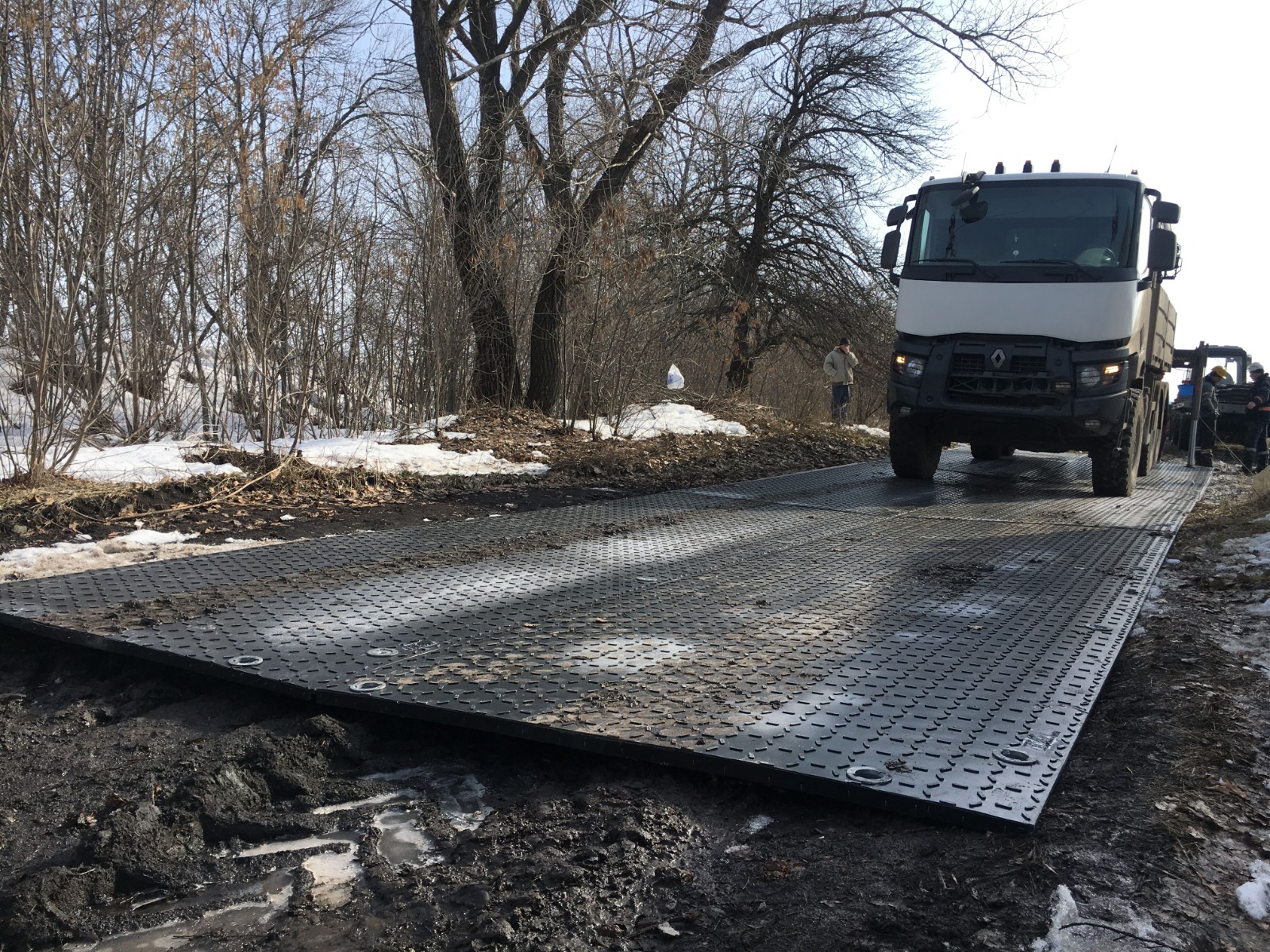 Специальная полая транспортная панель АМ-2; г/п 120т.; 8,0 м.кв.