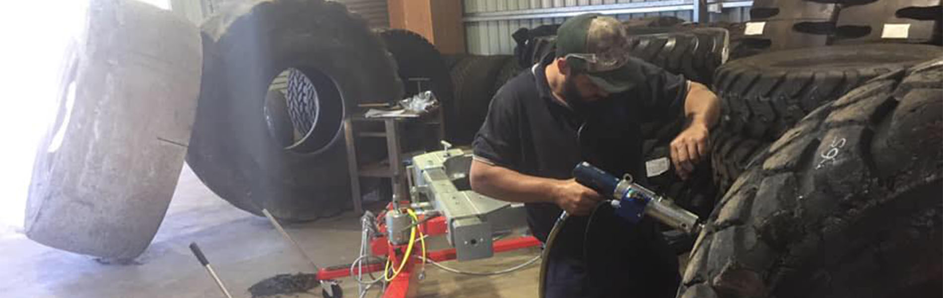 Электрический экструдер ЕМ 40 кг/час для ремонта шин