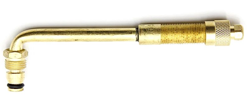 Вертлюжный угловой вентиль с большим отверстием для внедорожной техники (диаметр отверстия в диске 20,5 мм,  длина 119 мм, угол 100°) 