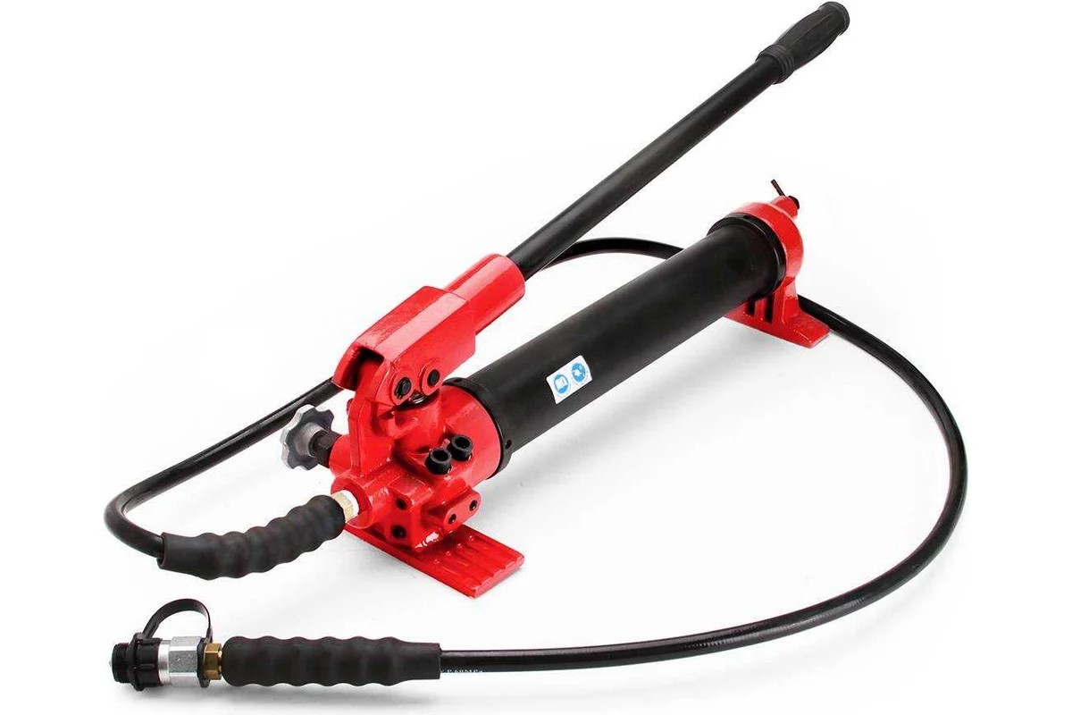 Ручной гидравлический насос; 1,0л.; 700 бар (помпа, РВД 1,8м; кейс)