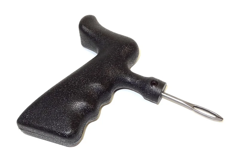 Ручка пистолетная с жалом (вылет жала 50 мм) для установки жгутов №220 и №222 в легковые бескамерные шины (TECH США)