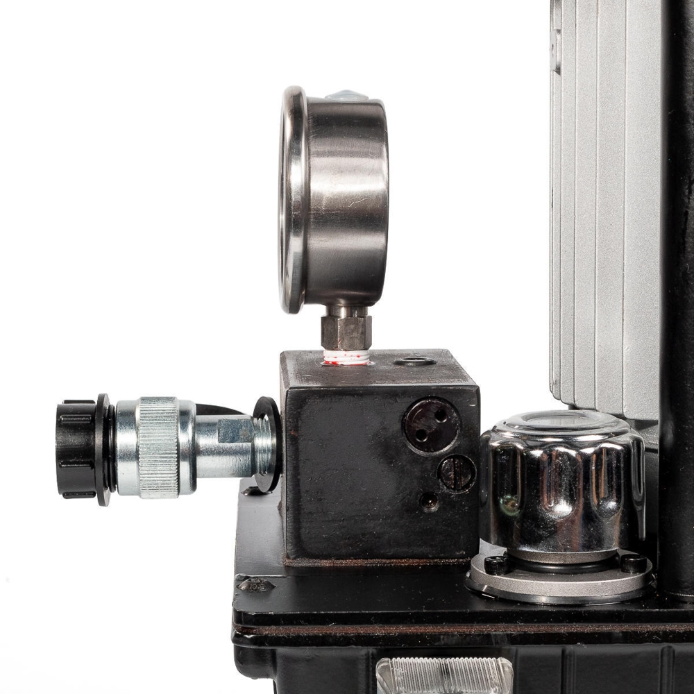 Электрогидравлическая переносная станция; 5,0л.; 2,8/0,5 л/мин.; 700 бар; 220В