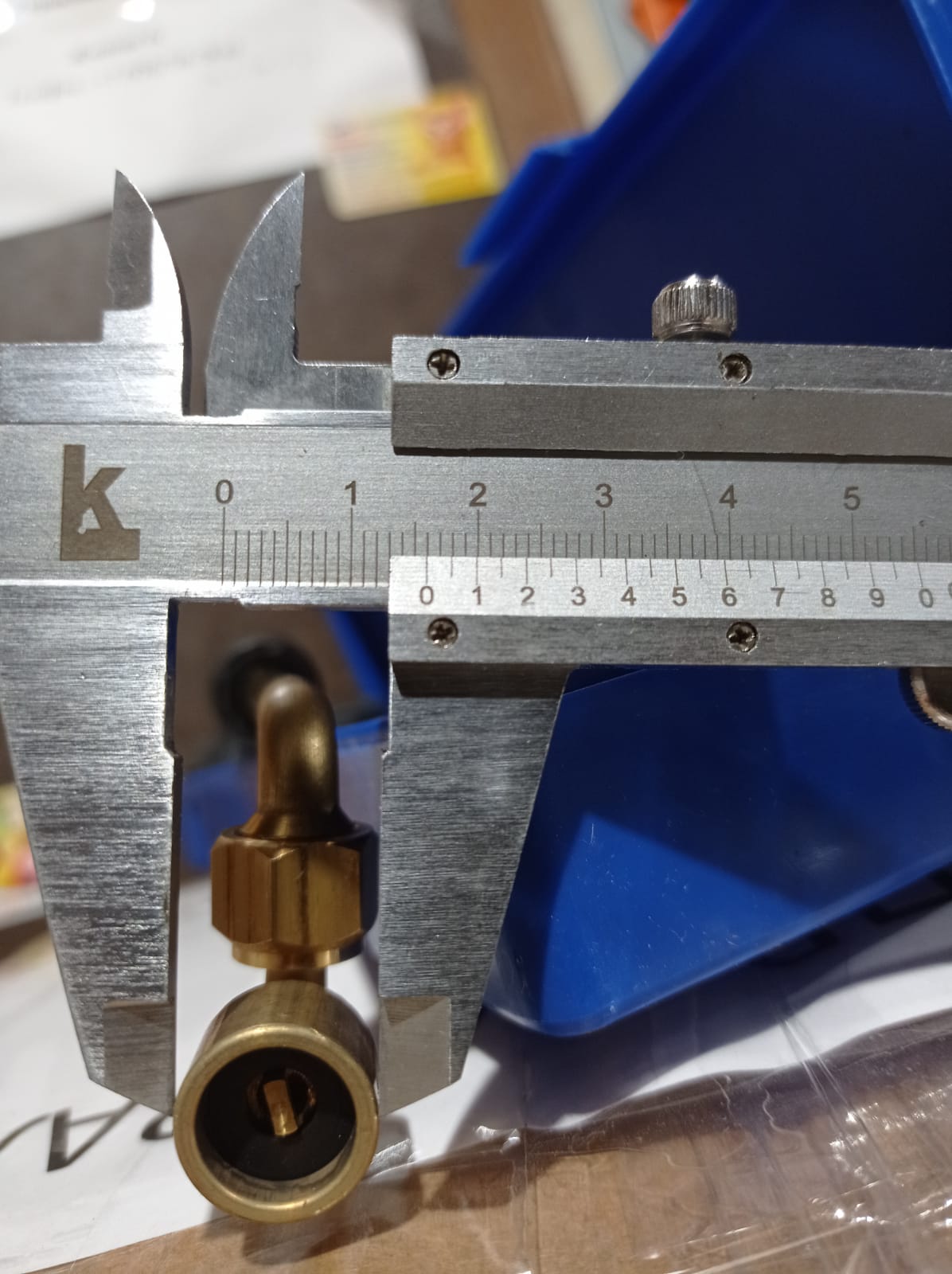 Контрольный аналоговый манометр для КГШ (ARI) на рукоятке; 0,7-12 Бар; шланг 0,5 м