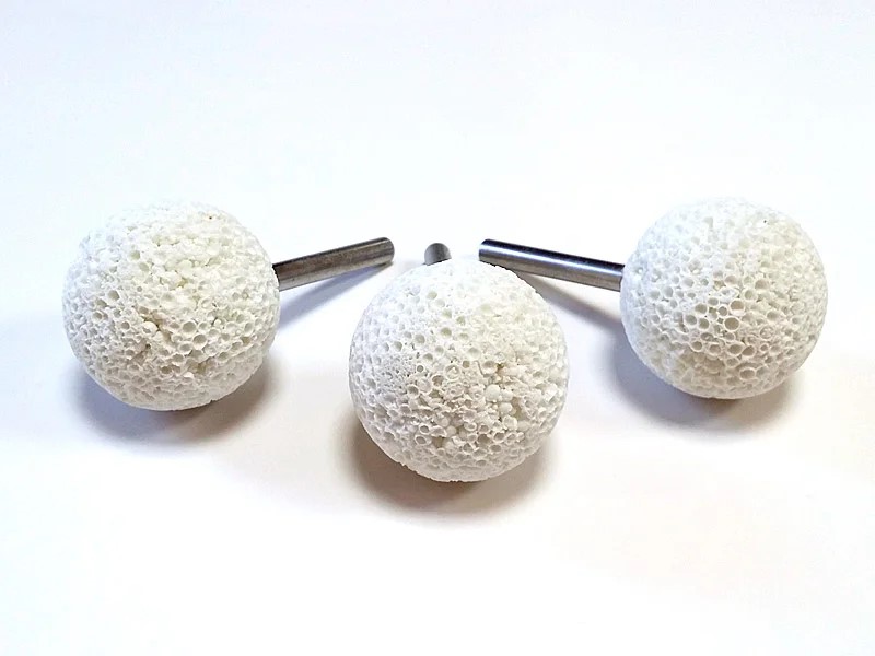 0083 Абразивный шарик (ракушечник), D 38 мм, хвостовик 6 мм