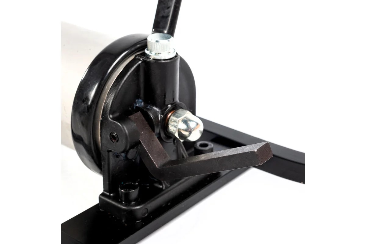 Ножной гидравлический насос, 1,2л.; 700 бар (помпа, РВД 3м; манометр, кейс)