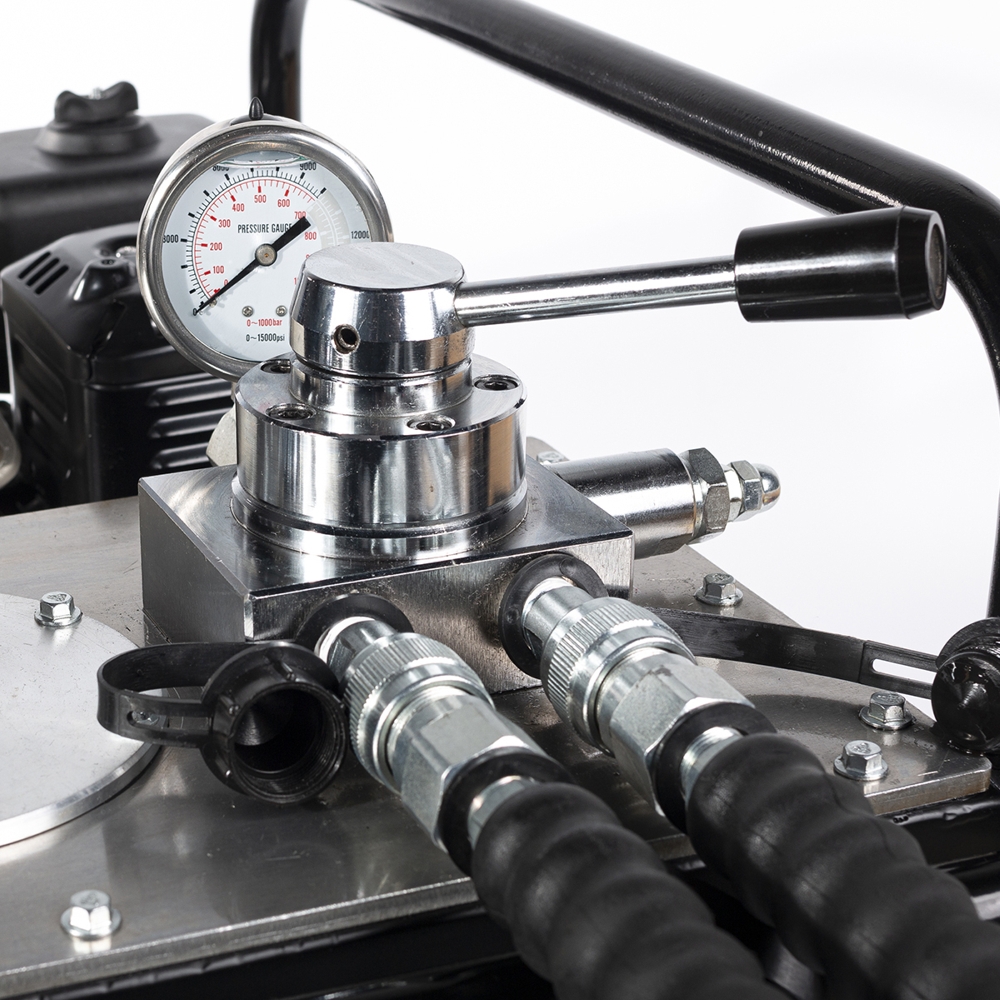 Автономная гидравлическая станция с бензоприводом; 19л.; 9,0/2,4 л/мин.; 700 бар