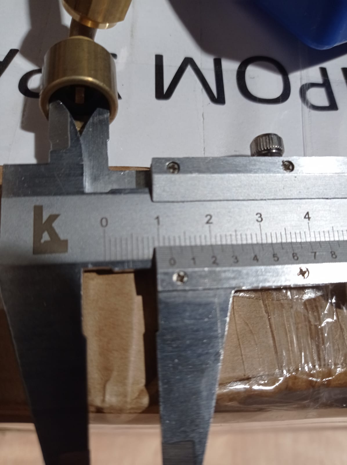 Контрольный аналоговый манометр для КГШ (ARI) на рукоятке; 0,7-12 Бар; шланг 0,5 м