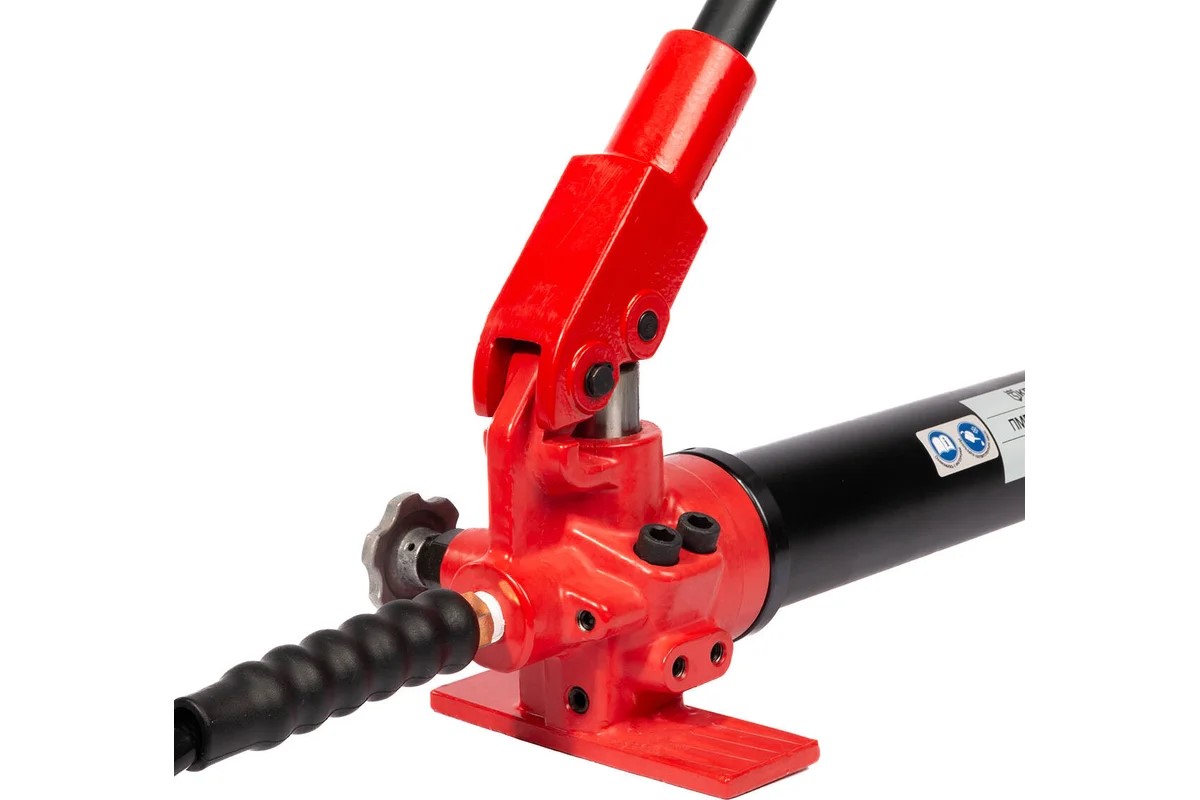 Ручной гидравлический насос; 1,0л.; 700 бар (помпа, РВД 1,8м; кейс)