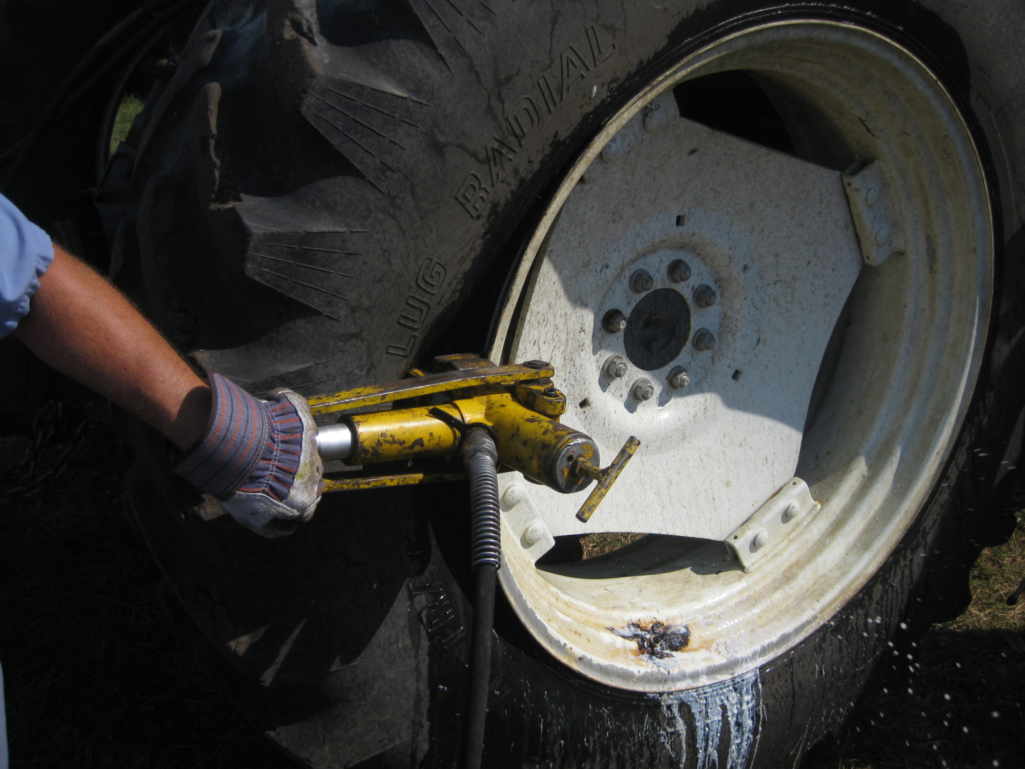 Ручной гидравлический алюминиевый отбортовыватель для демонтажа 3-х составных дисков 25"- 57"