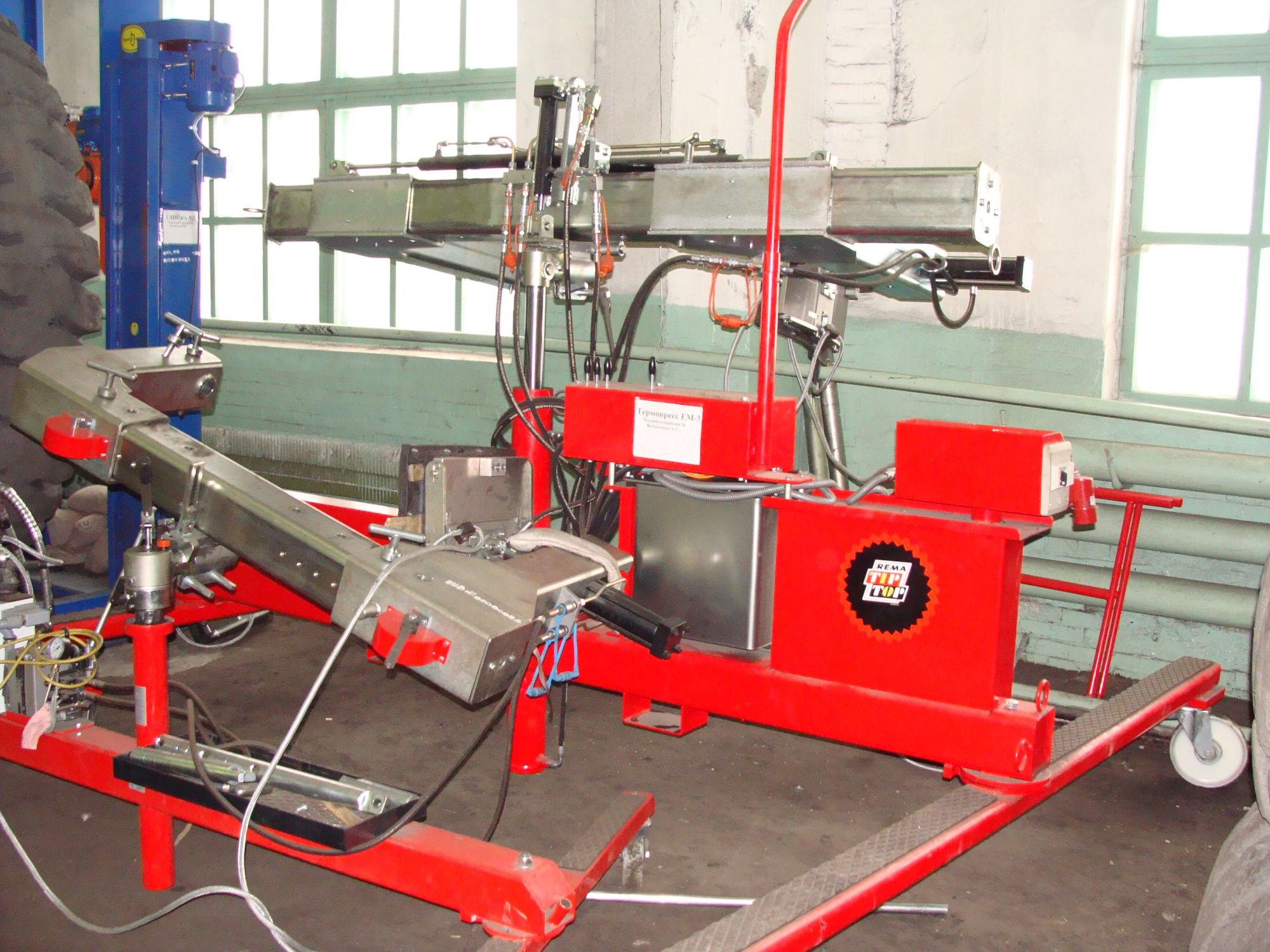 Вулканизатор Thermopress EM 2. Ремонт КГШ до 51". Холодная вулканизация