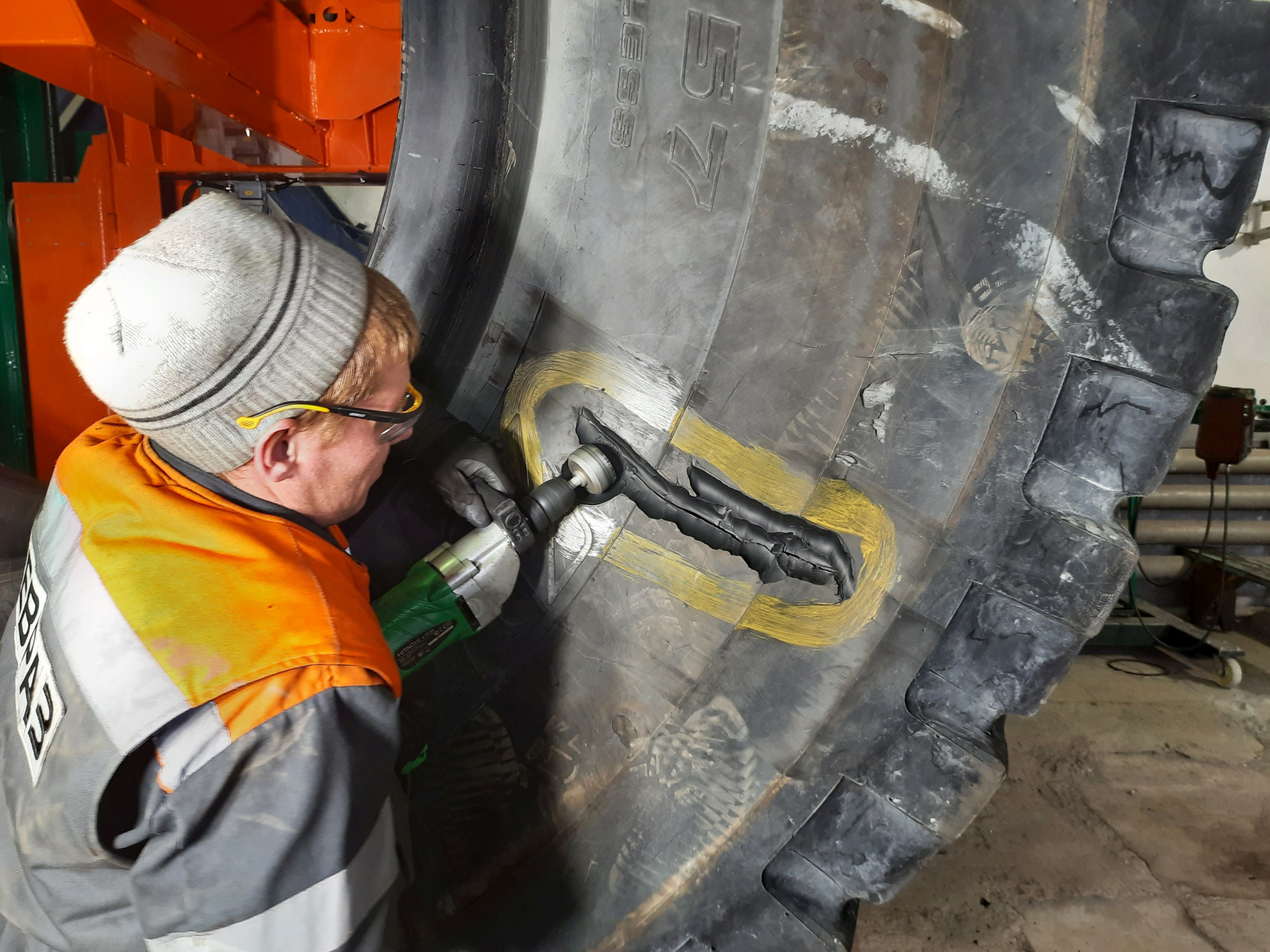 Резец колпачковый D 10 мм, хвостовик  6 мм