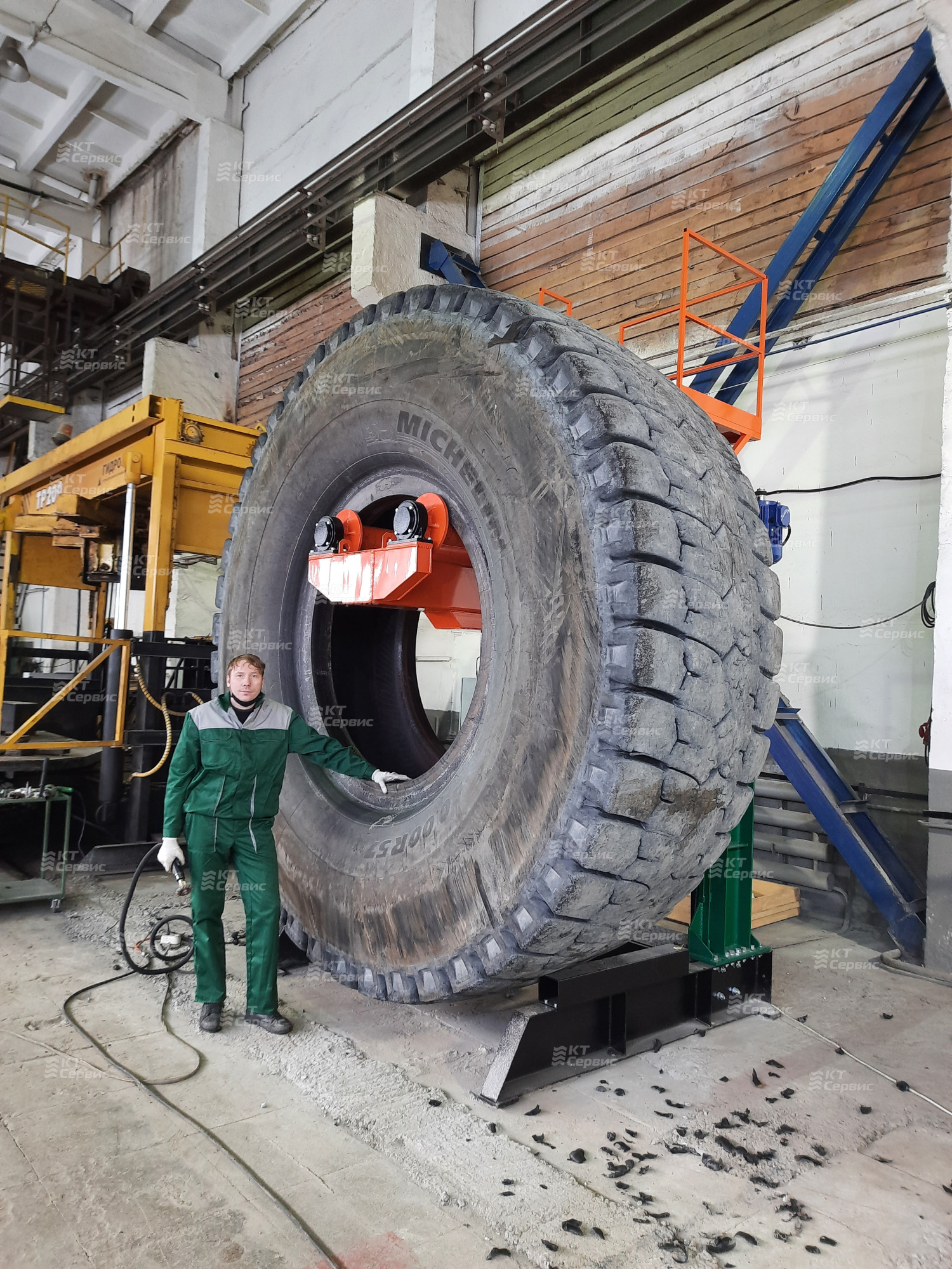 Купить шиноремонтную стойку г/п 7500 кг для ремонта КГШ 49”-63”