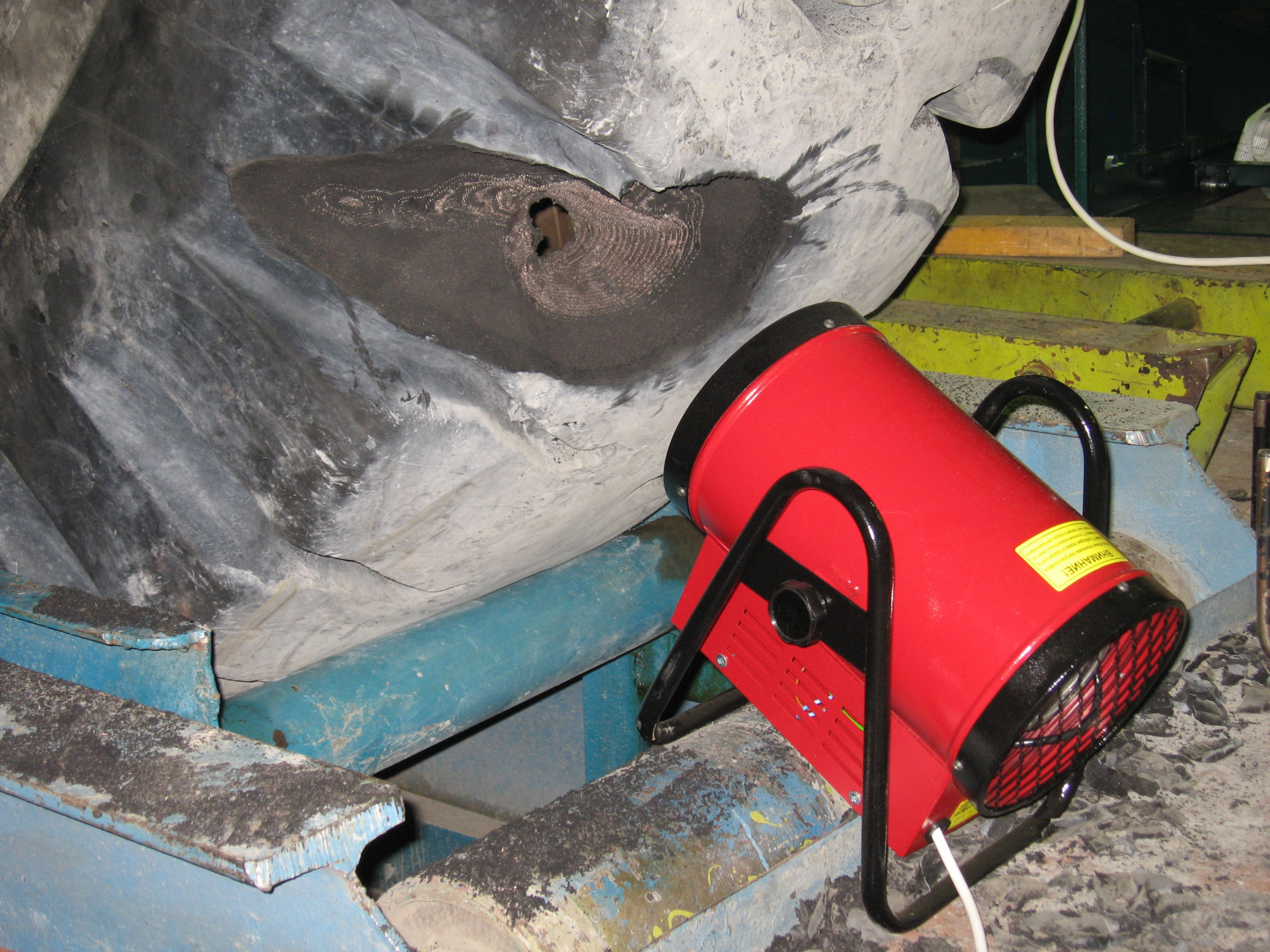 Тепловентилятор; 220В; 1,5/3кВт;  230куб.м/ч